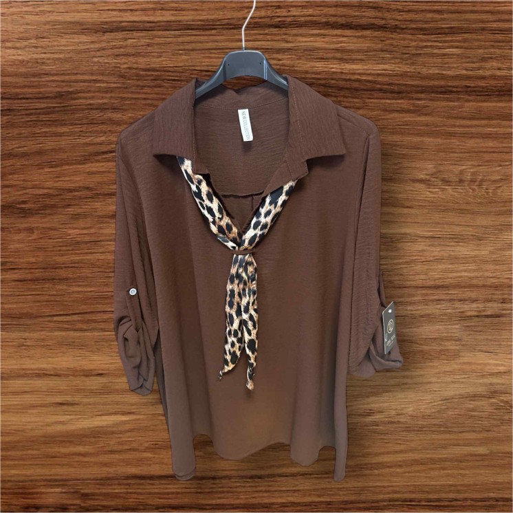 Chemise chocolat foulard