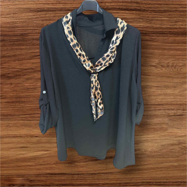 Chemise blouse noire foulard
