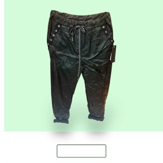 Pantalon noir œillet