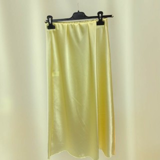 Jupe effet satin jaune