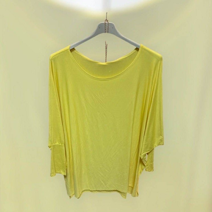 Blouse jaune collier belle taille