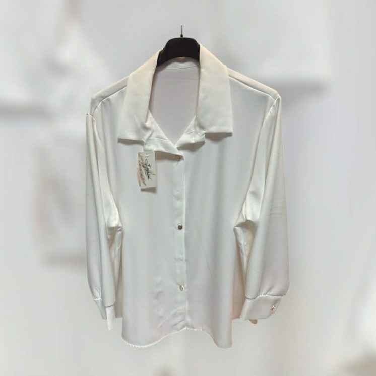 Chemise blanche bouton doré