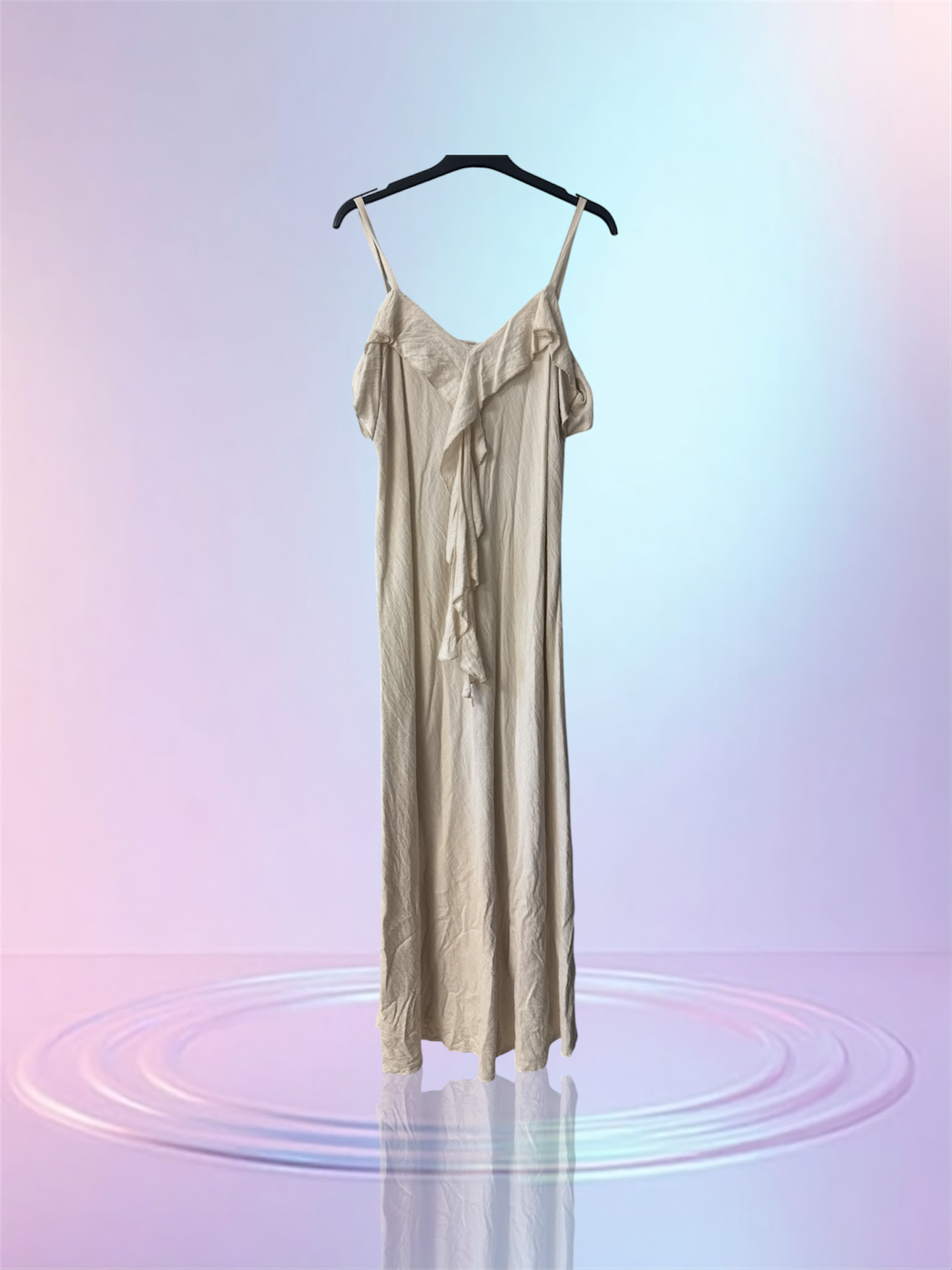 Robe, bretelles, volant