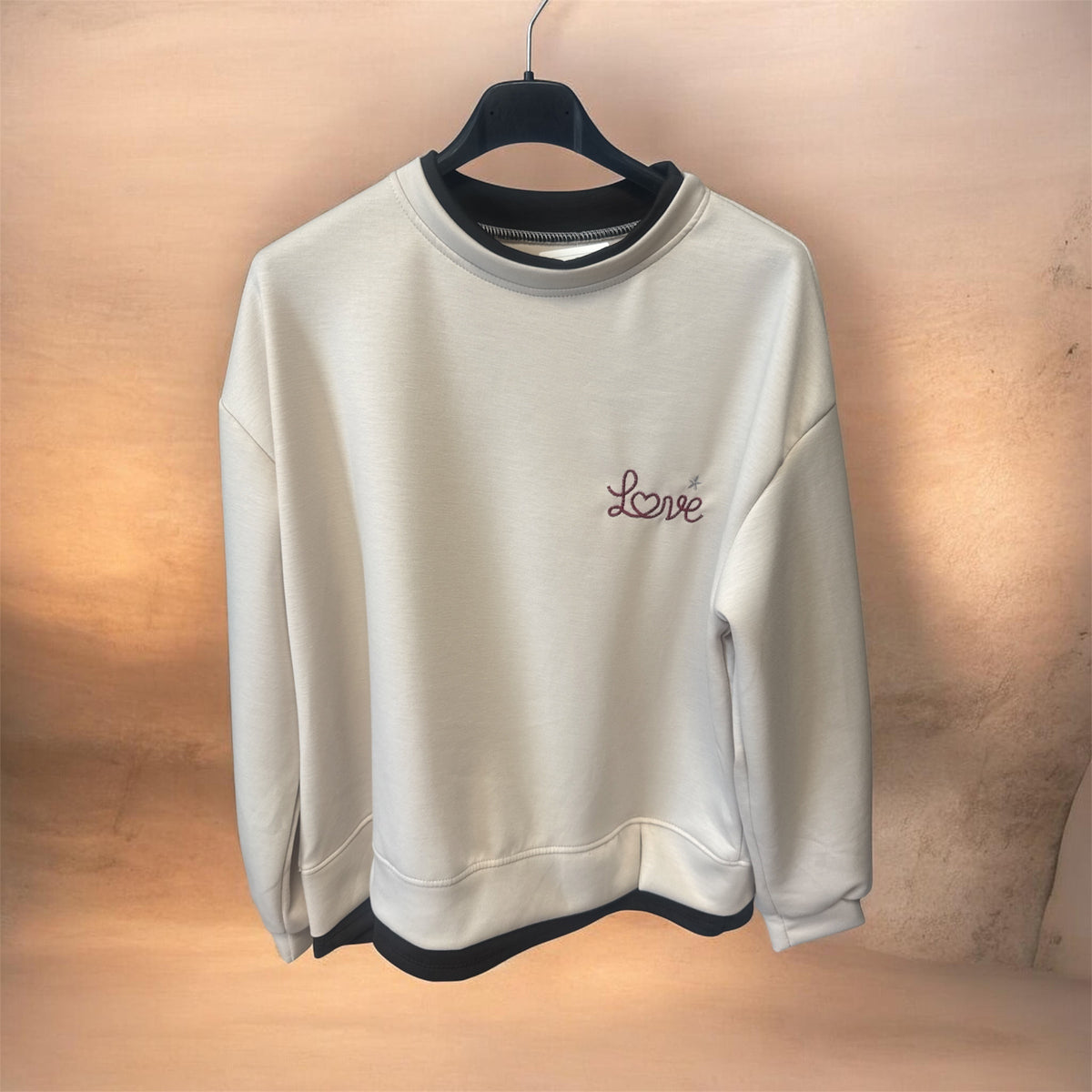Sweat beige, Love