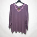 Pull violet dentelle