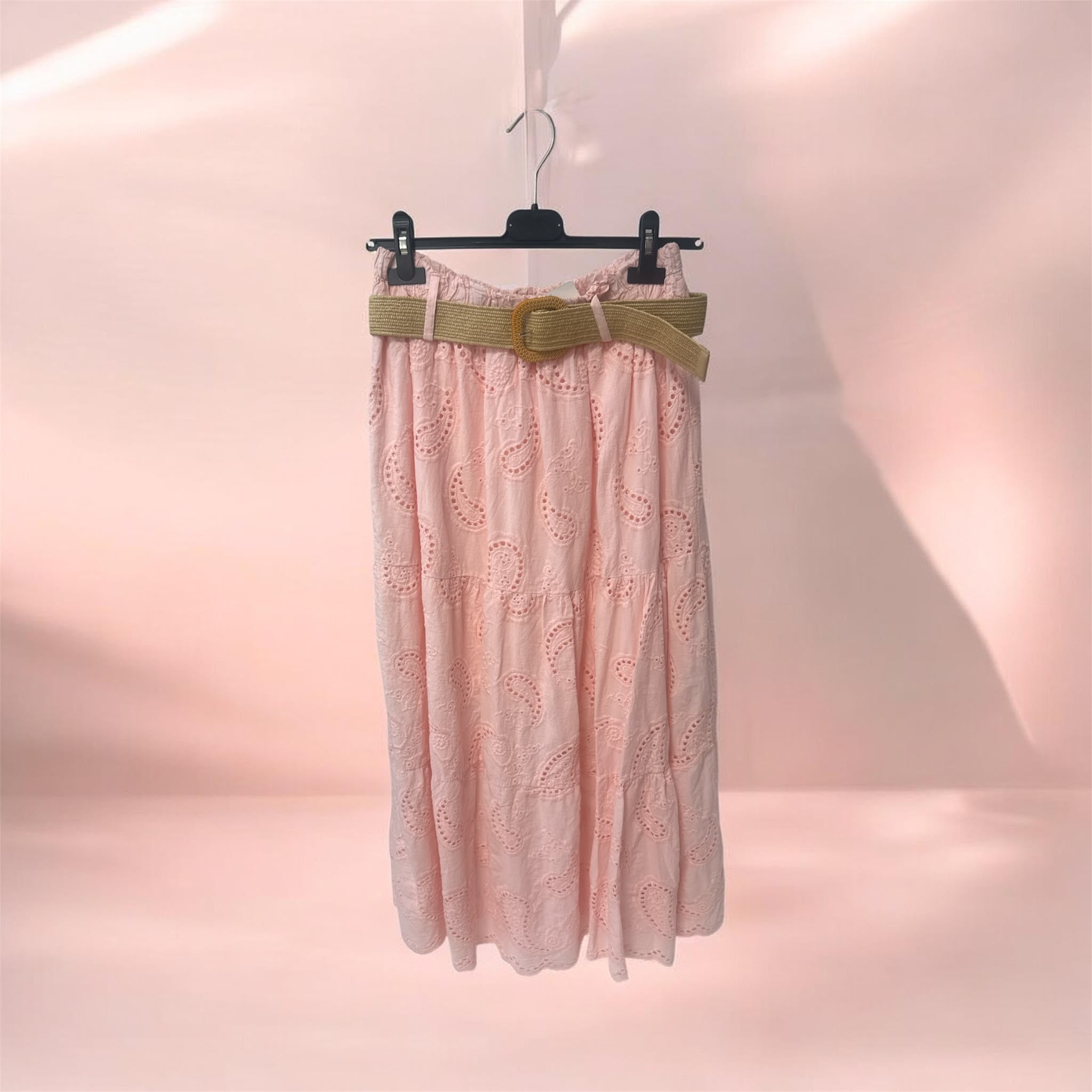 Jupe broderie anglaise rose